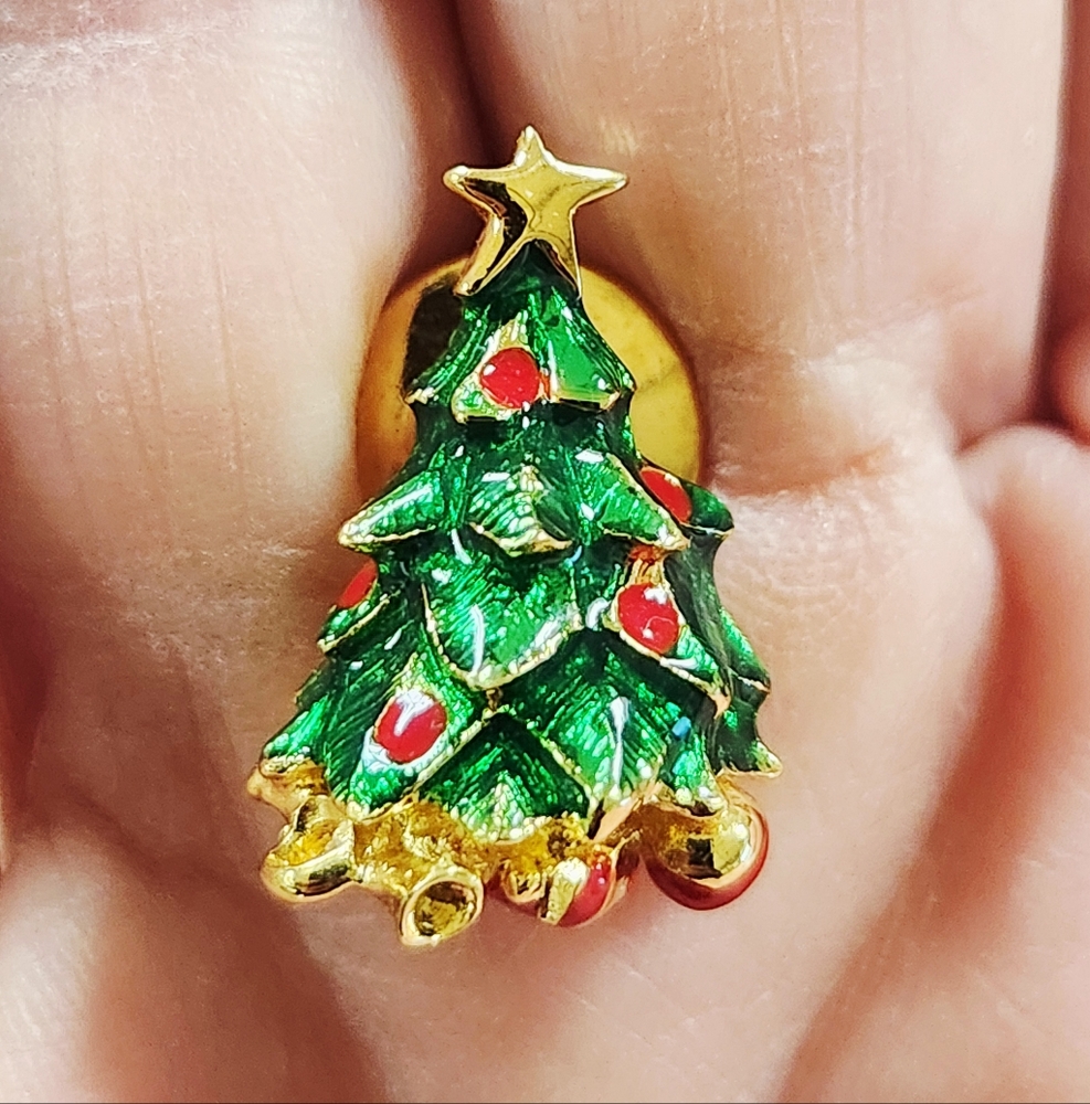 Nordstrom Jewelry Christmas Tree Lapel Pin 🎄